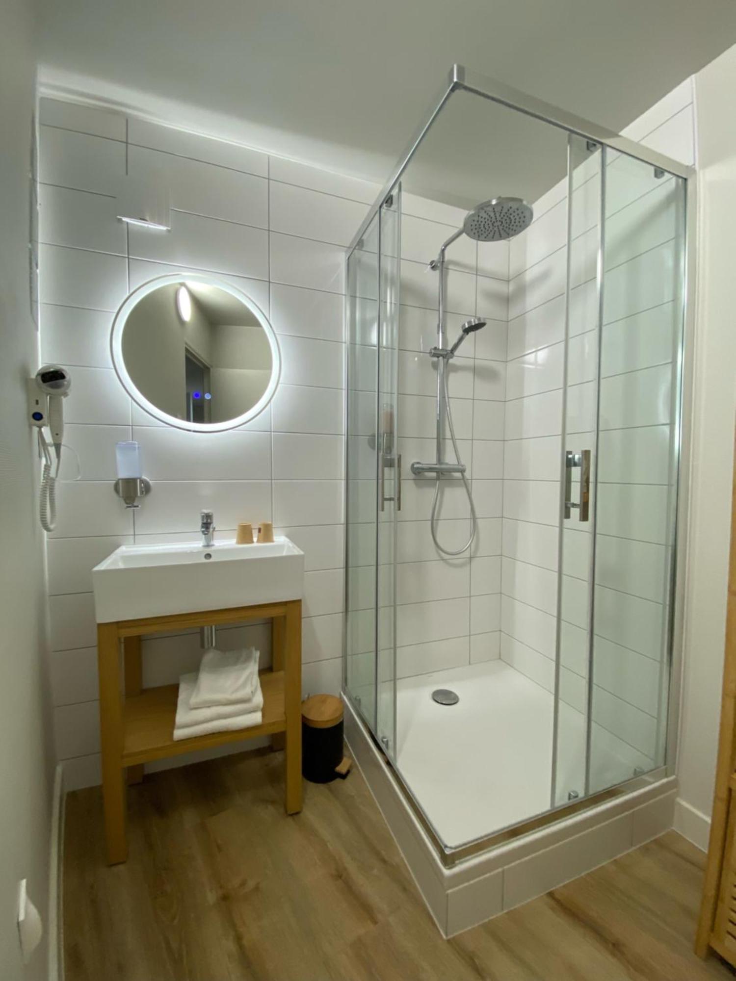 Hotel De Bretagne Fougeres Ngoại thất bức ảnh