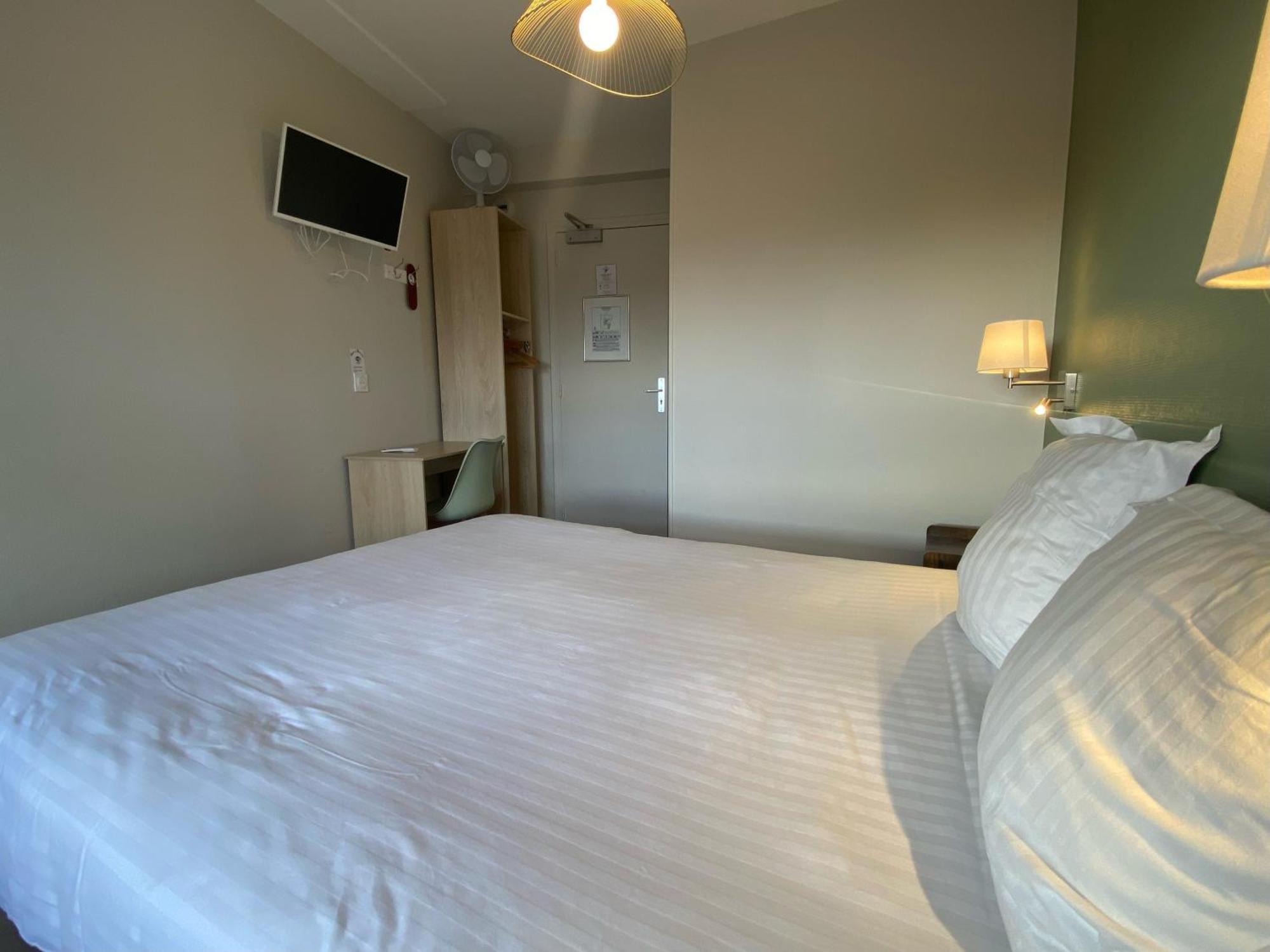 Hotel De Bretagne Fougeres Ngoại thất bức ảnh